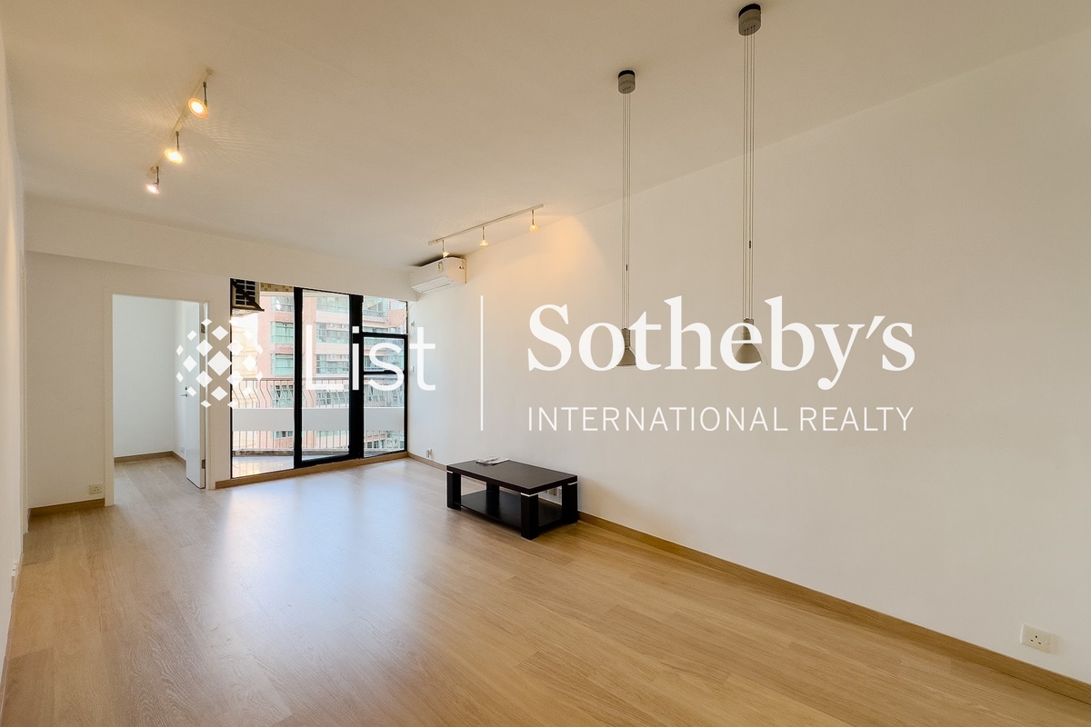 Scenic Heights 富景花園 | Living and Dining Room