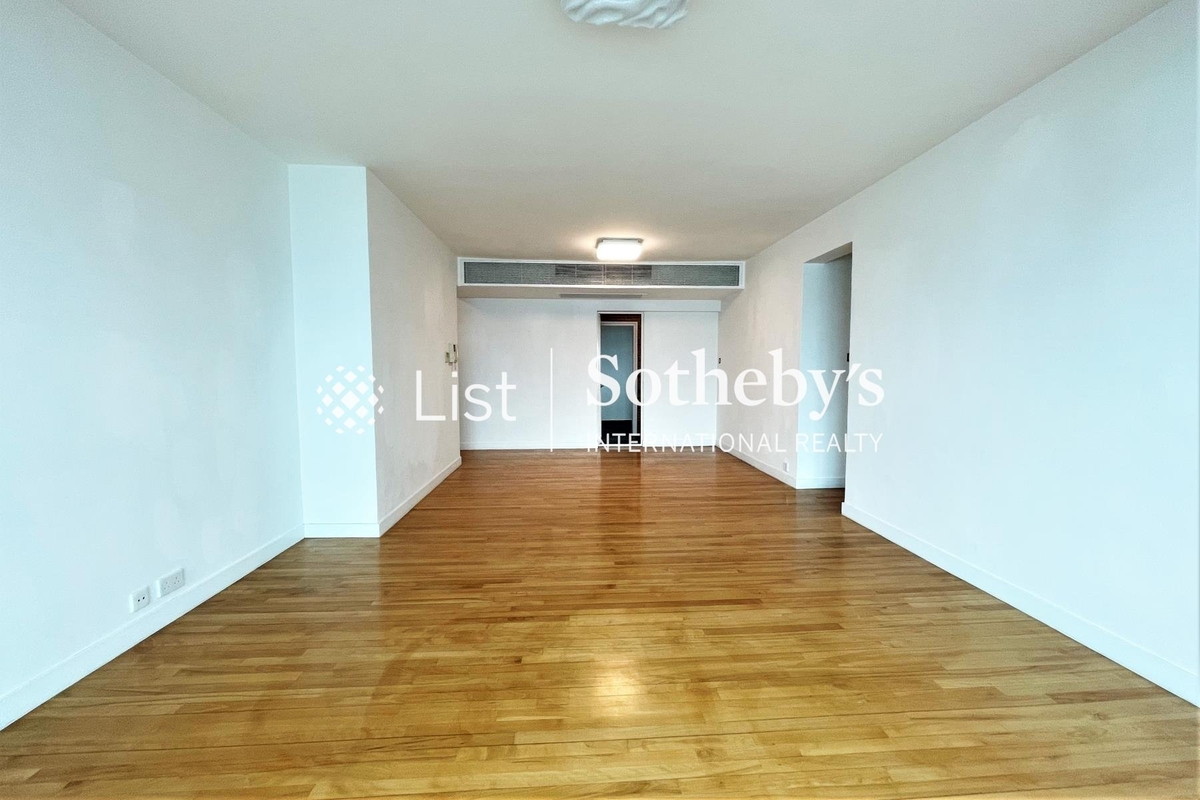 Imperial Court 帝豪閣 | Living and Dining Room