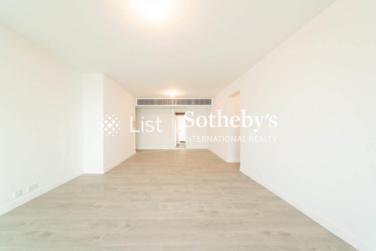 Imperial Court 帝豪閣 | Living and Dining Room