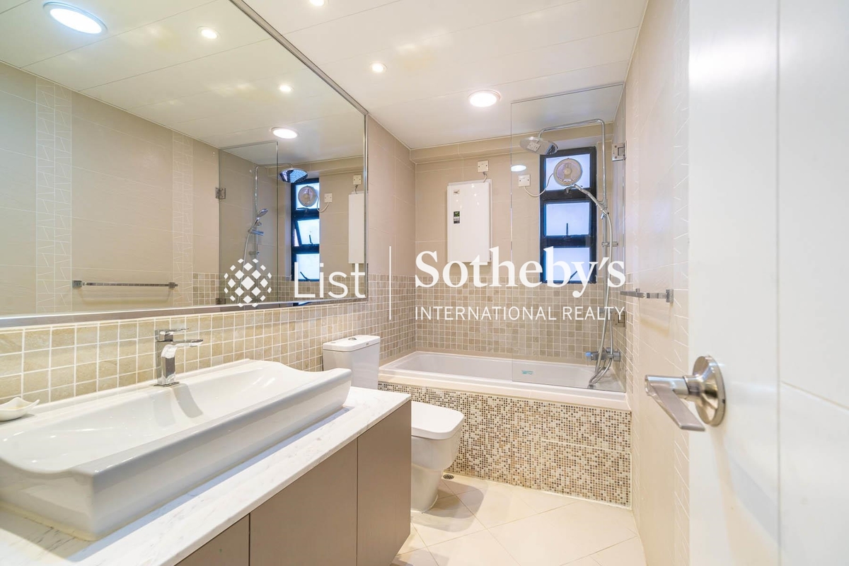 Imperial Court 帝豪閣 | Guest Bathroom