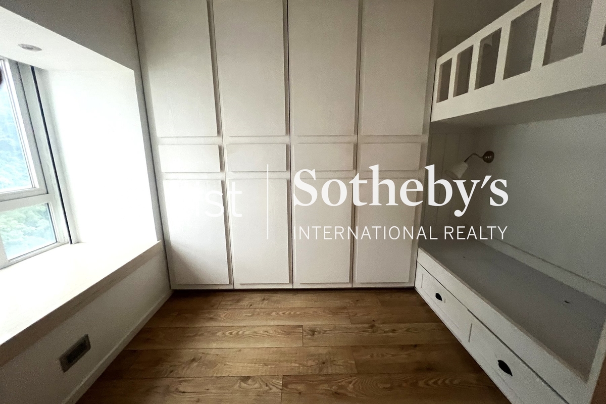 Imperial Court 帝豪閣 | Second Bedroom