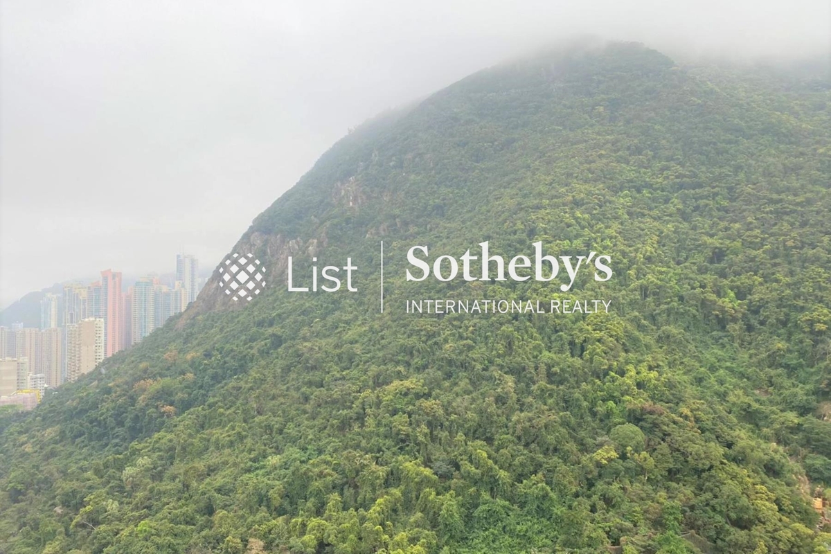 Imperial Court 帝豪閣 | View from Living and Dining Room