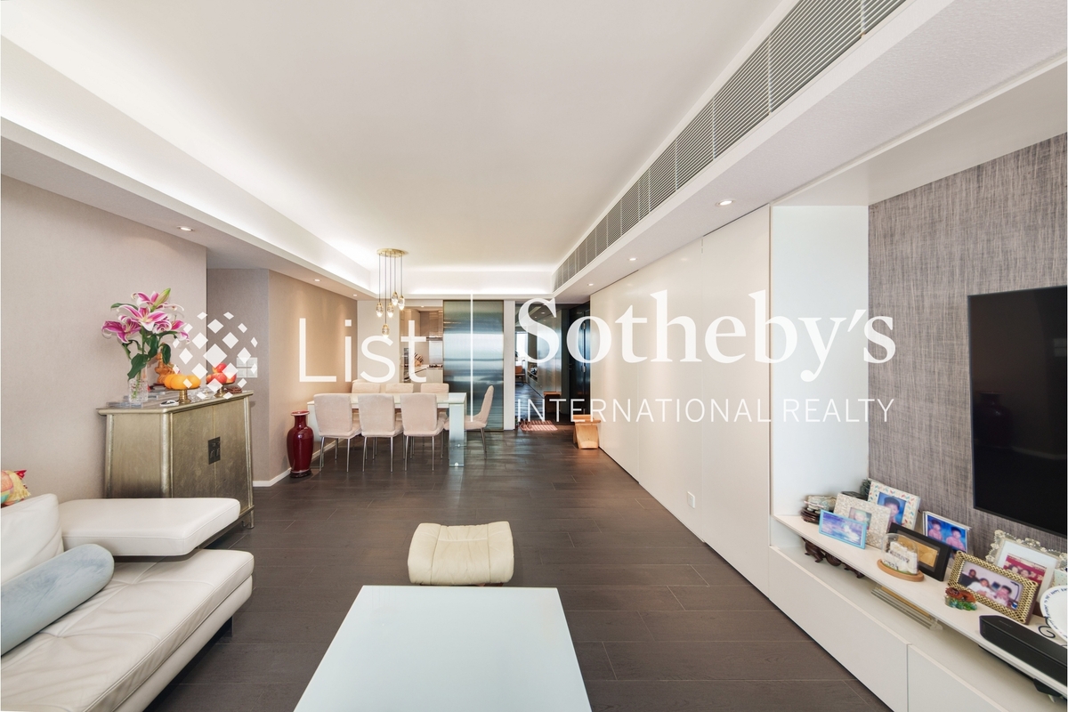 Imperial Court 帝豪阁 | Living and Dining Room