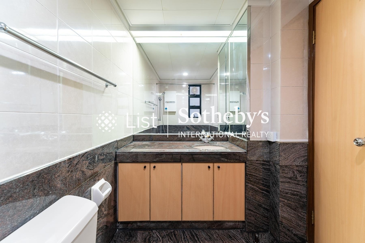 Imperial Court 帝豪閣 | Master Bathroom