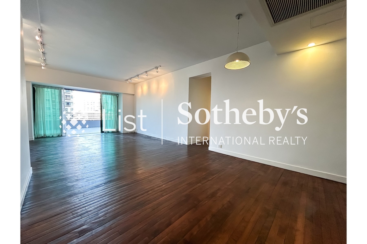 Imperial Court 帝豪阁 | Living and Dining Room