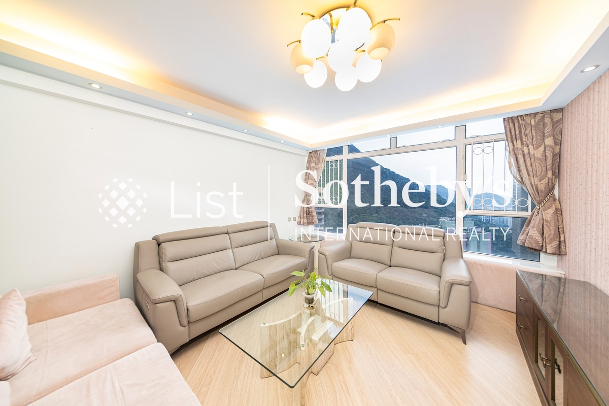 Robinson Place 雍景臺 | Living and Dining Room