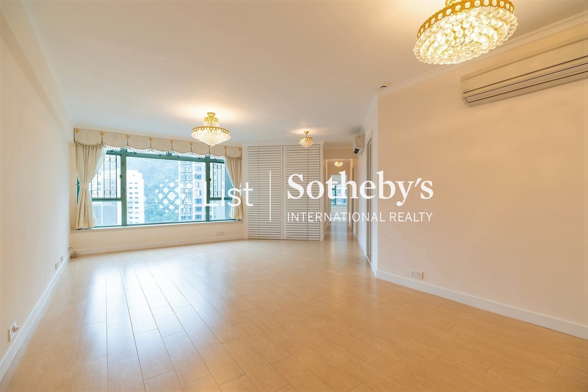 Robinson Place 雍景臺 | Living and Dining Room