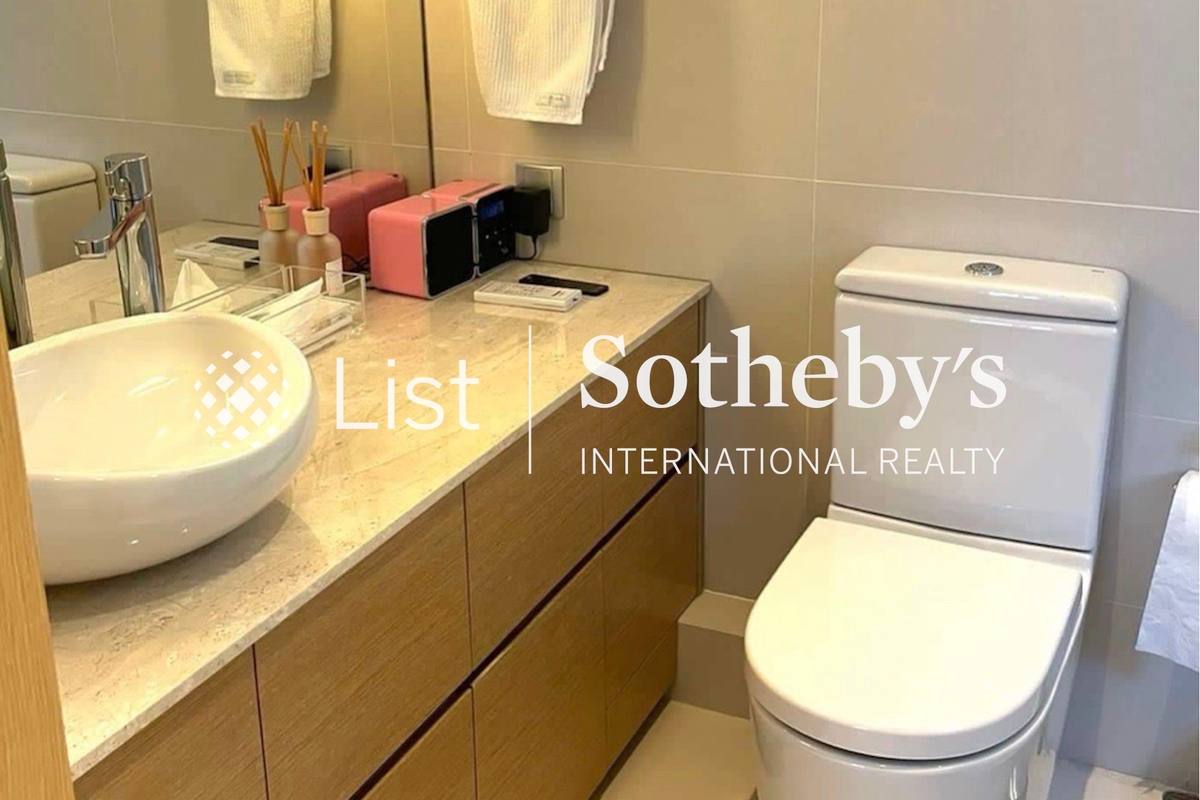 Robinson Place 雍景台 | Master Bathroom