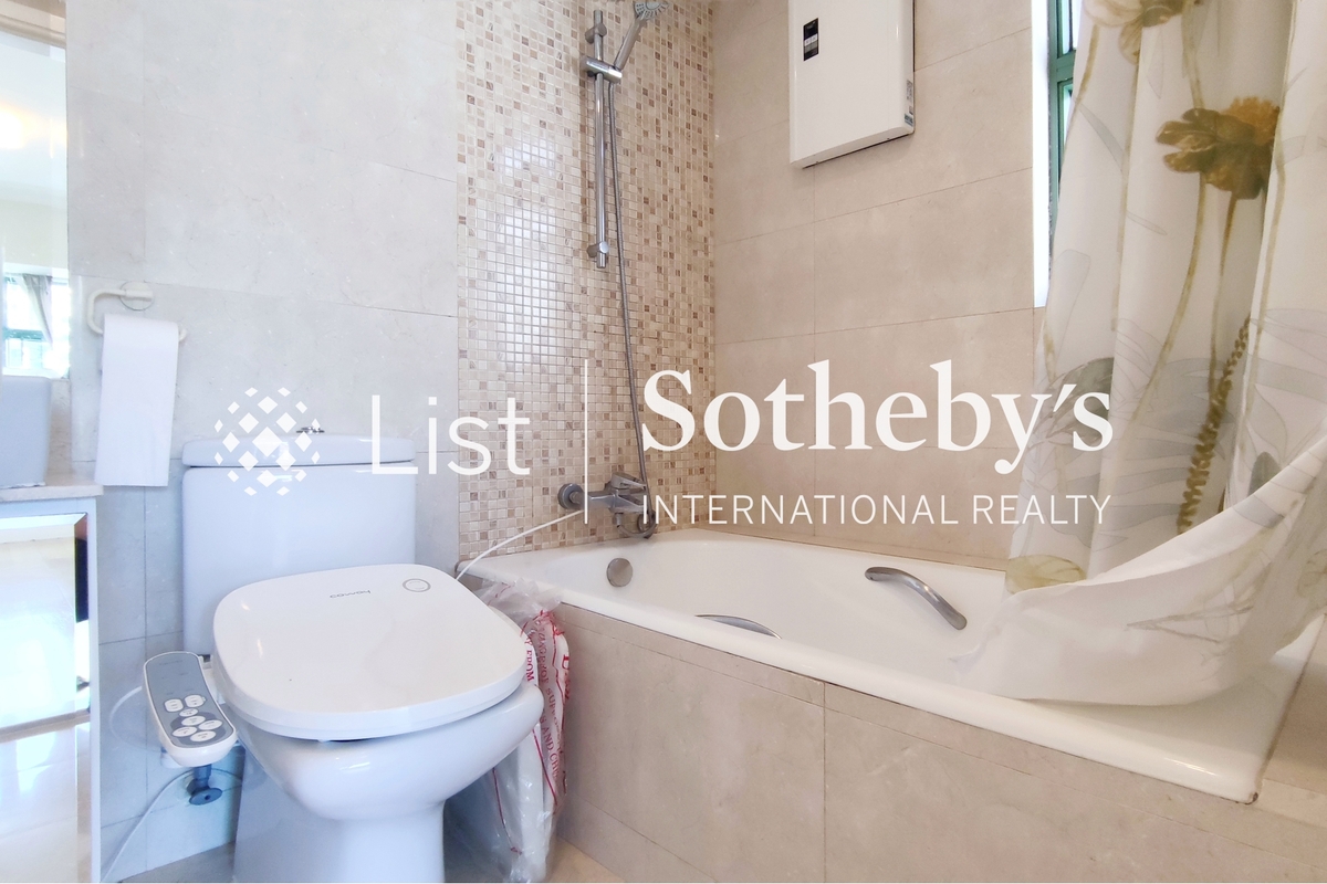 Robinson Place 雍景臺 | Master Bathroom