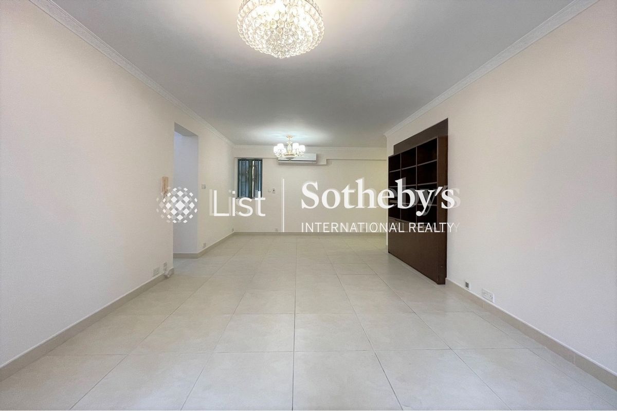 Robinson Place 雍景臺 | Living and Dining Room