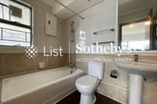 Robinson Place 雍景台 | Master Bathroom