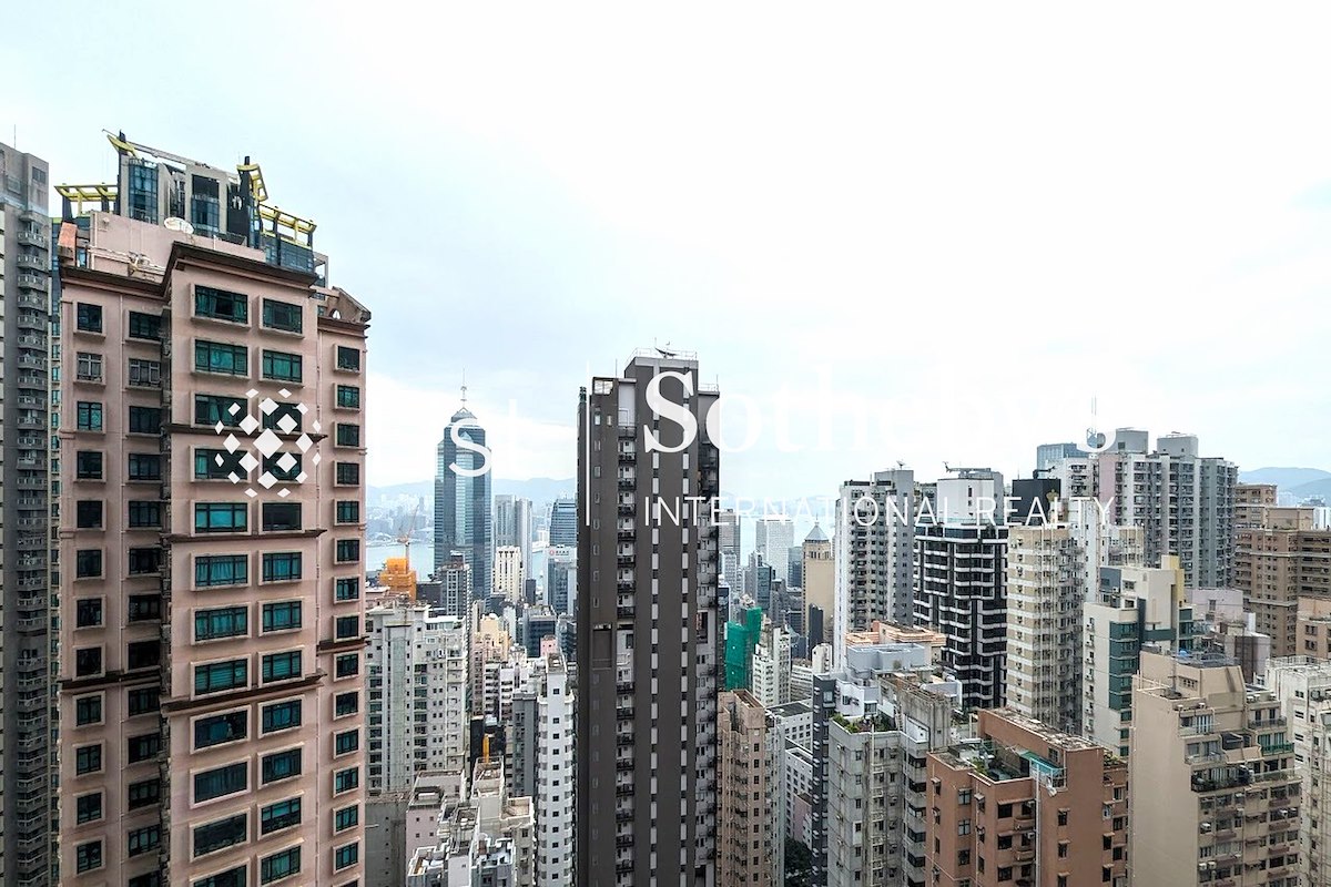 Vantage Park 慧豪阁 | View from Living and Dining Room
