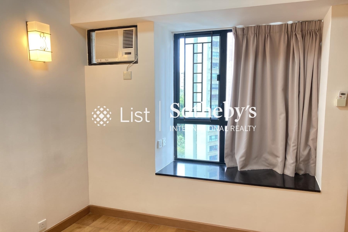 Valiant Park 駿豪閣 | Second Bedroom