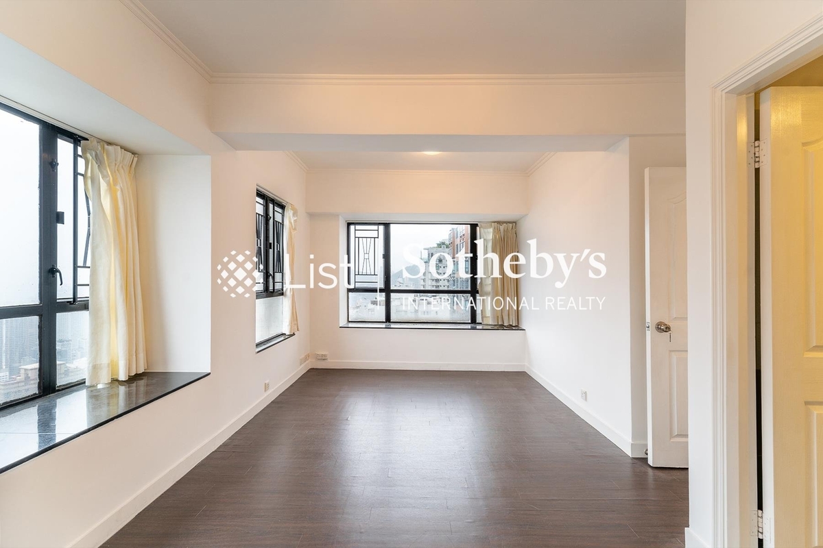 Valiant Park 駿豪閣 | Master Bedroom