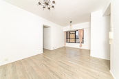 Valiant Park 駿豪閣 | Living and Dining Room