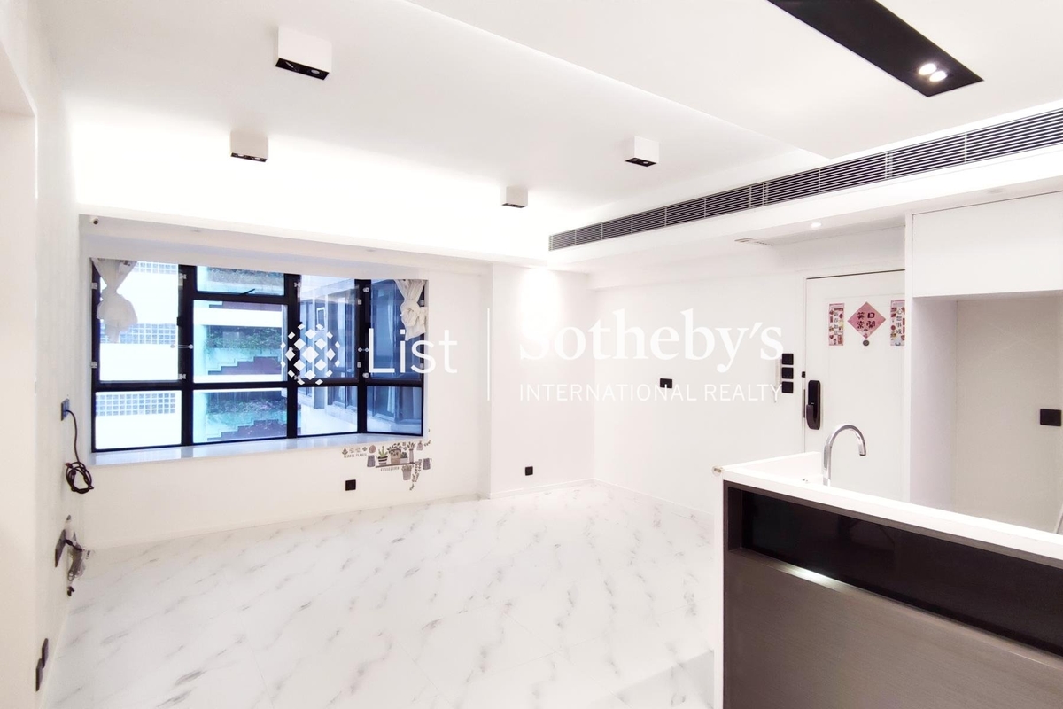 Valiant Park 骏豪阁 | Living and Dining Room