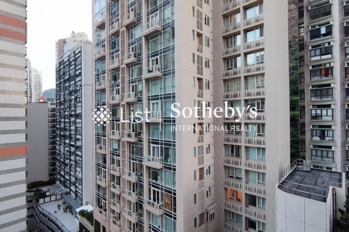 Valiant Park 駿豪閣 | View from Living and Dining Room