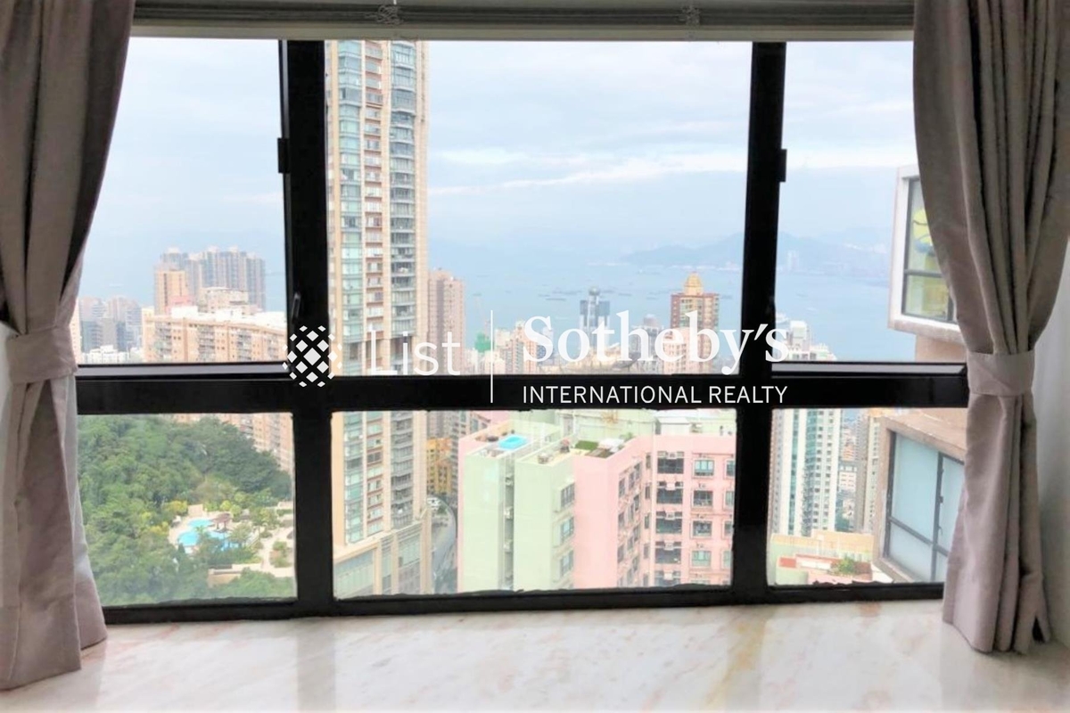 Valiant Park 駿豪閣 | View from Second Bedroom