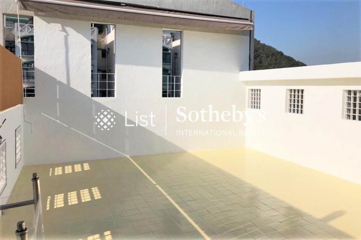 Valiant Park 駿豪閣 | Private Roof Terrace