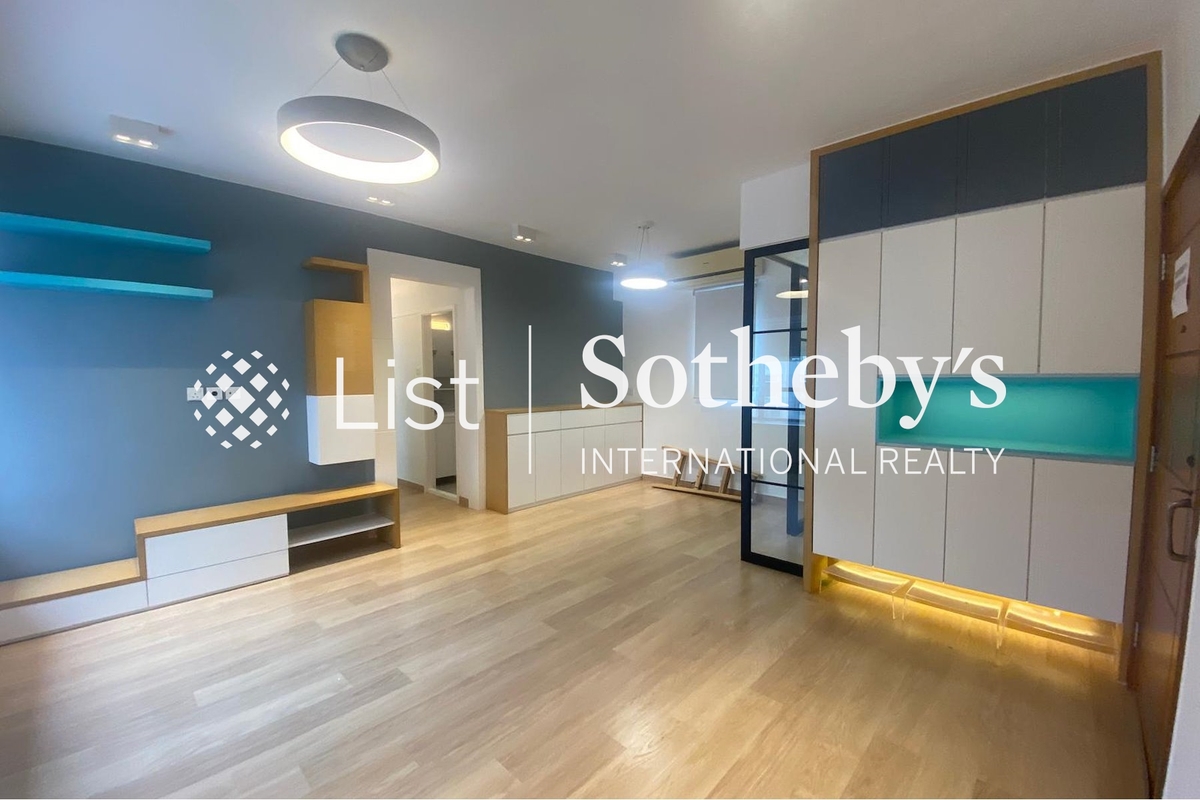 Valiant Park 骏豪阁 | Living and Dining Room