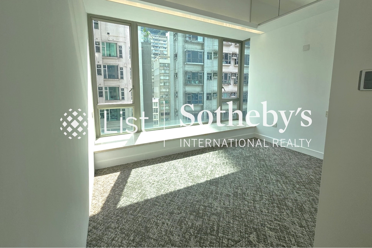 31 Robinson Road 羅便臣道31號 | Fourth Bedroom