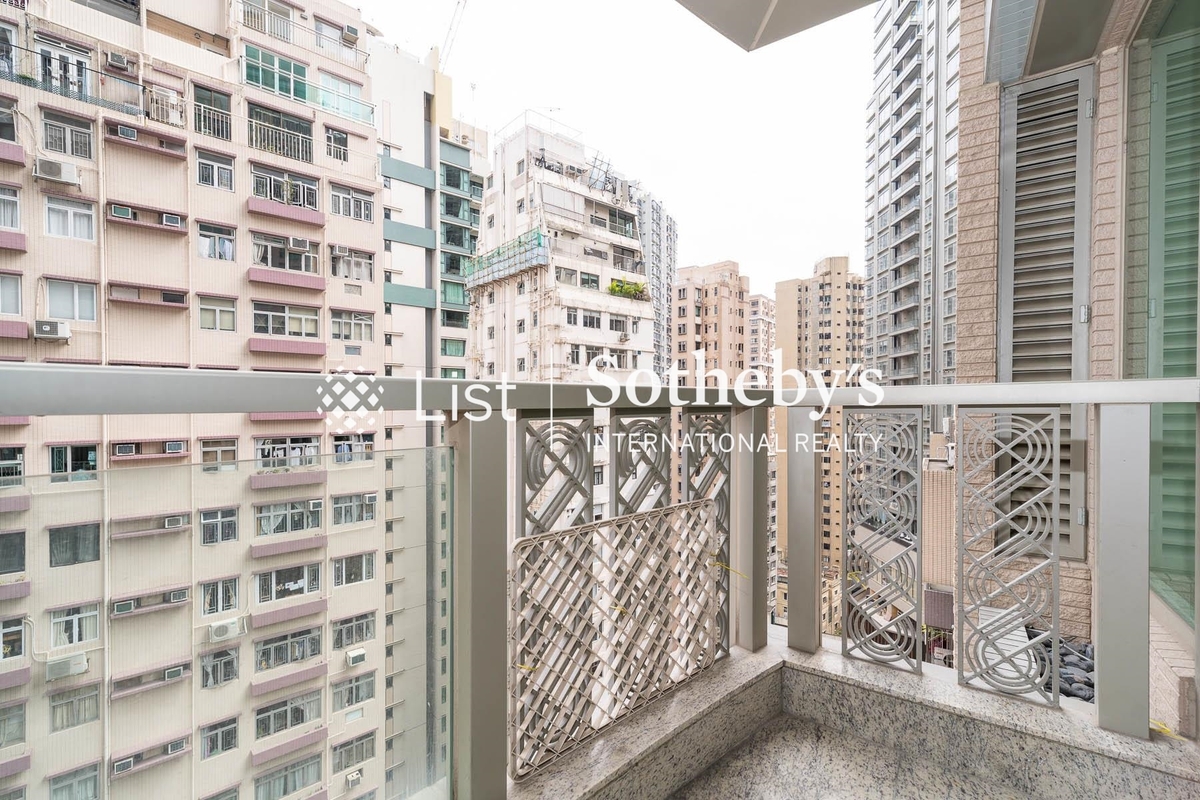 31 Robinson Road 罗便臣道31号 | Balcony off Living and Dining Room