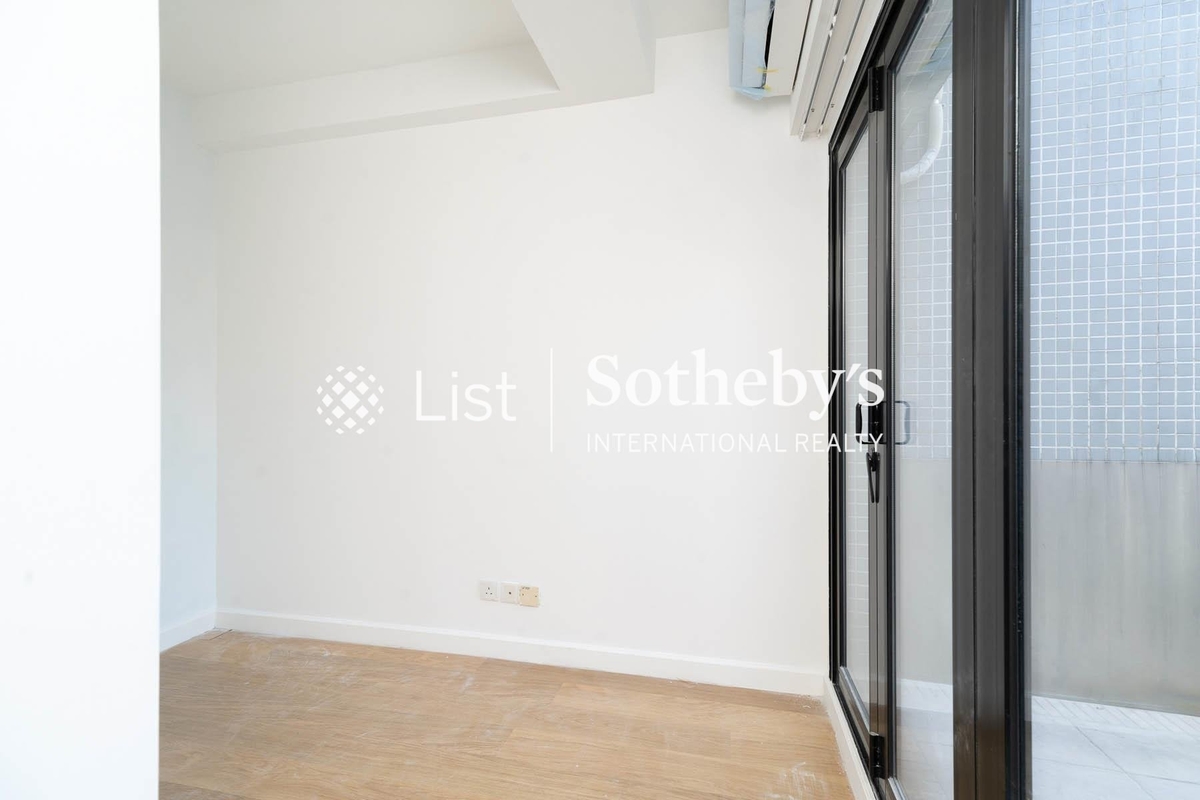 The Grand Panorama 嘉兆臺 | Fourth Bedroom