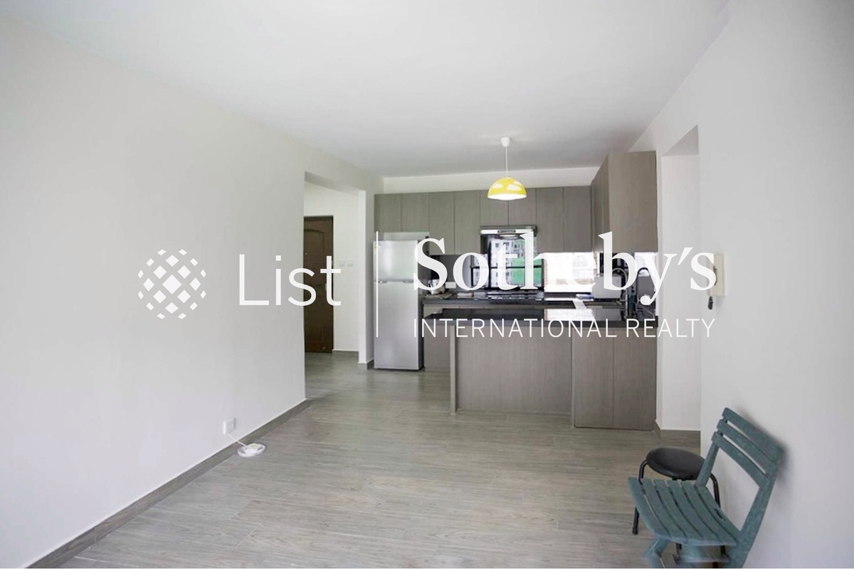 The Grand Panorama 嘉兆臺 | Living and Dining Room