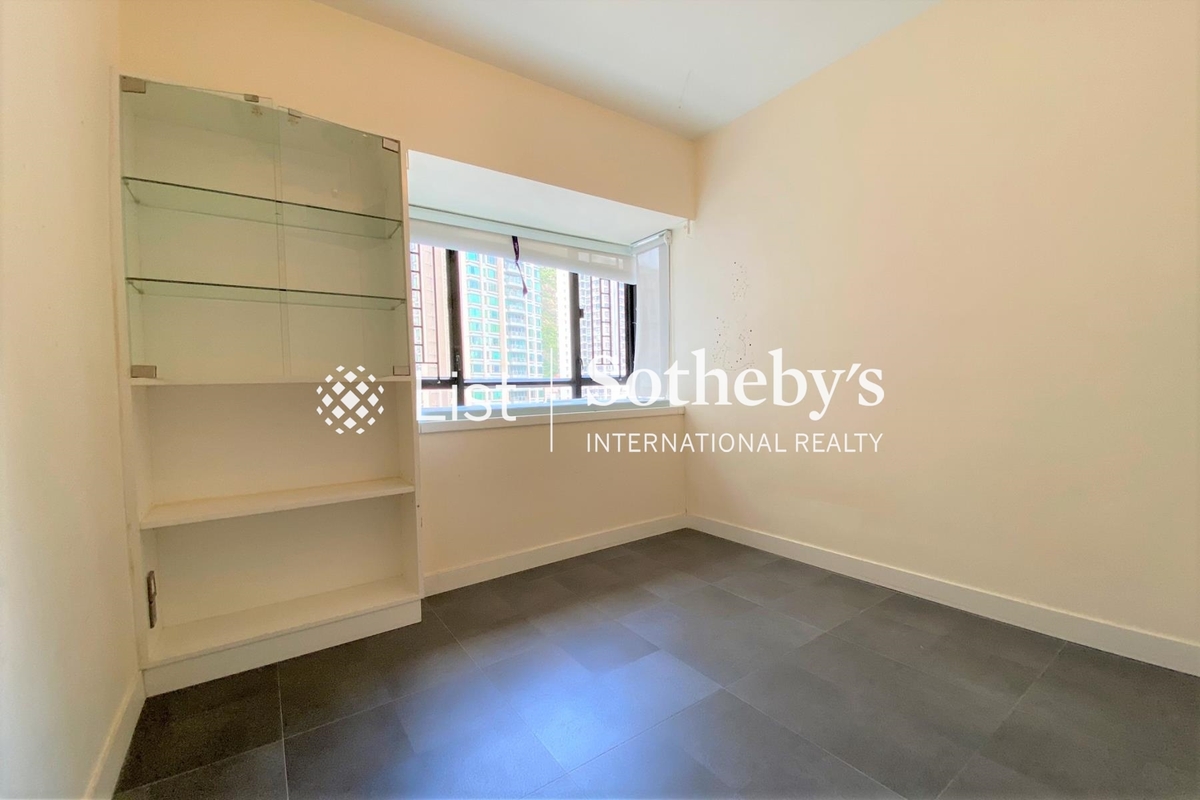 The Grand Panorama 嘉兆臺 | Second Bedroom