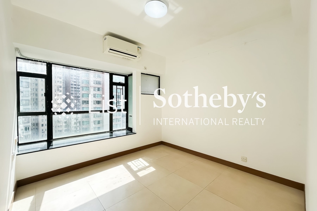 The Grand Panorama 嘉兆台 | Third Bedroom