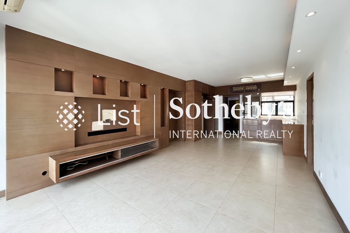 The Grand Panorama 嘉兆台 | Living and Dining Room