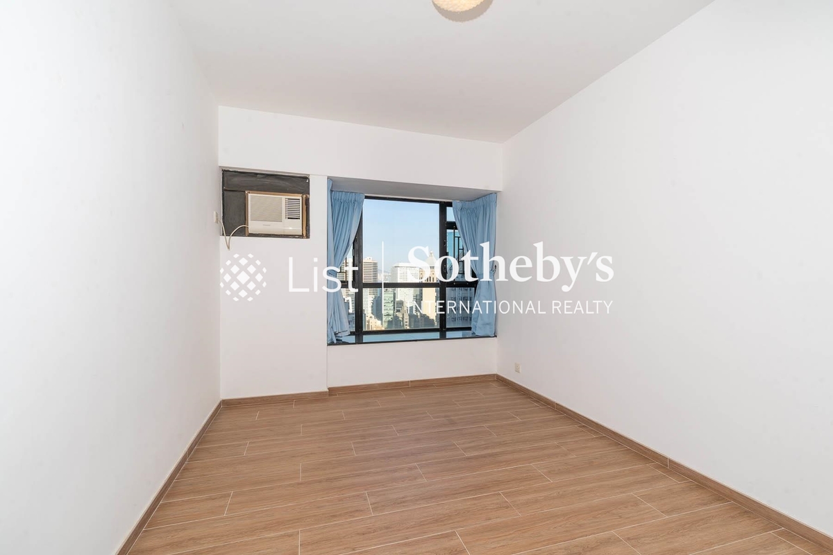 The Grand Panorama 嘉兆臺 | Third Bedroom