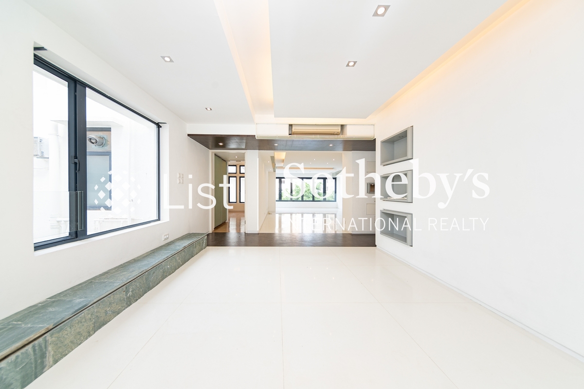 Kam Yuen Mansion 錦園大廈 | Living and Dining Room