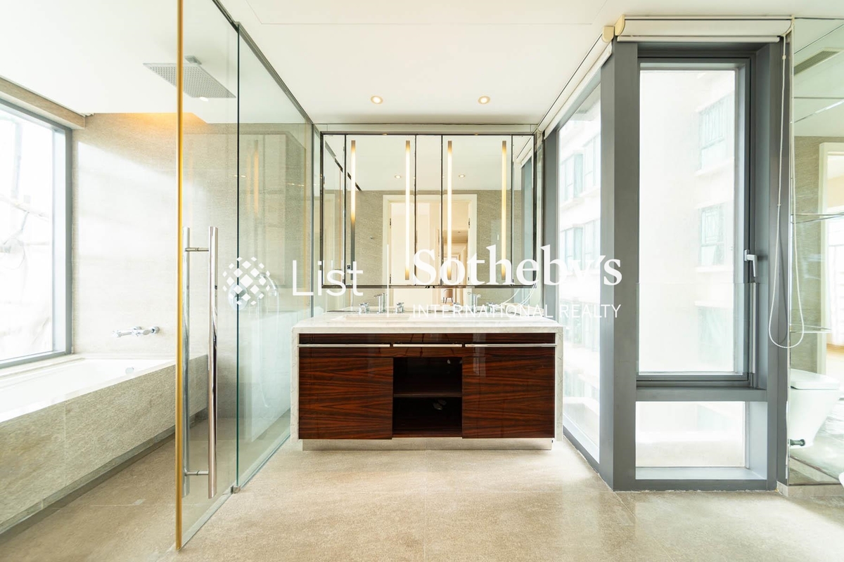 Seymour 懿峰 | Master Bathroom