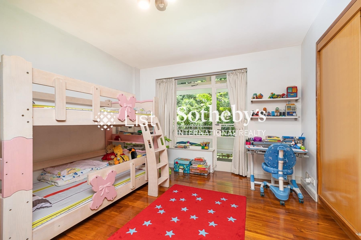 Pine Court 翠峰園 | Second En-suite Bedroom