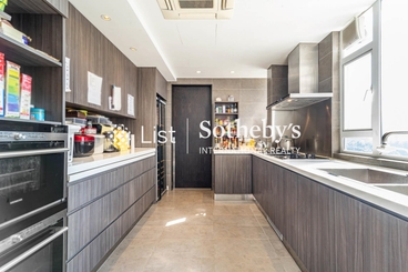 Trafalgar Court 大寶閣 | 