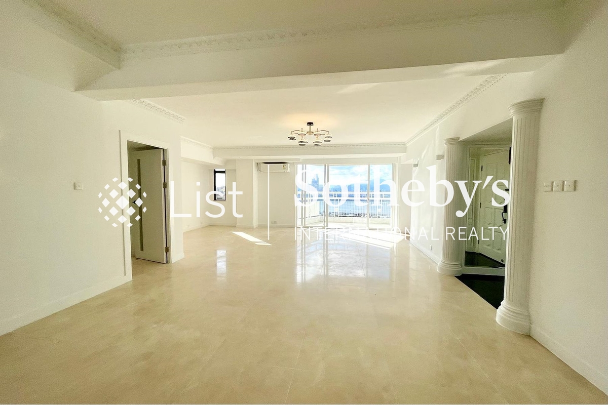 Trafalgar Court 大寶閣 | Living and Dining Room