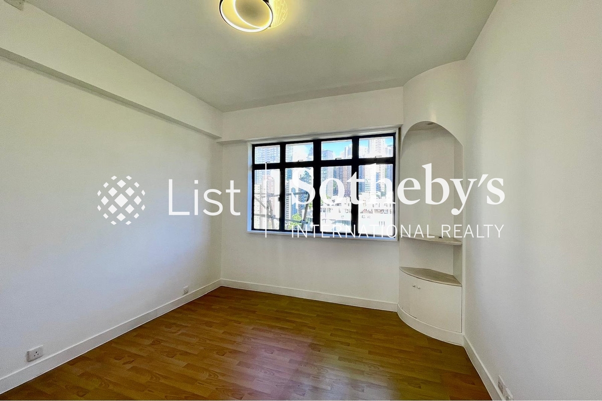 Trafalgar Court 大寶閣 | Fourth Bedroom