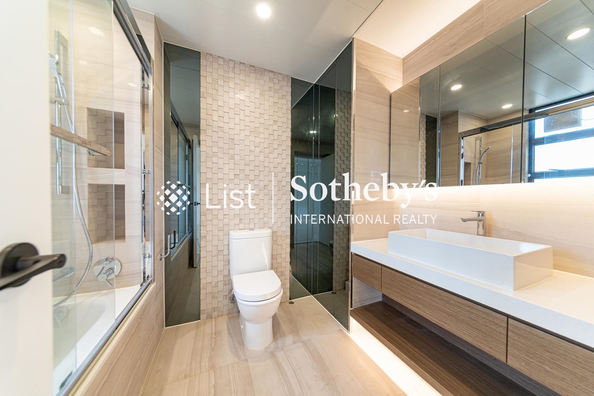 Trafalgar Court 大寶閣 | Master Bathroom