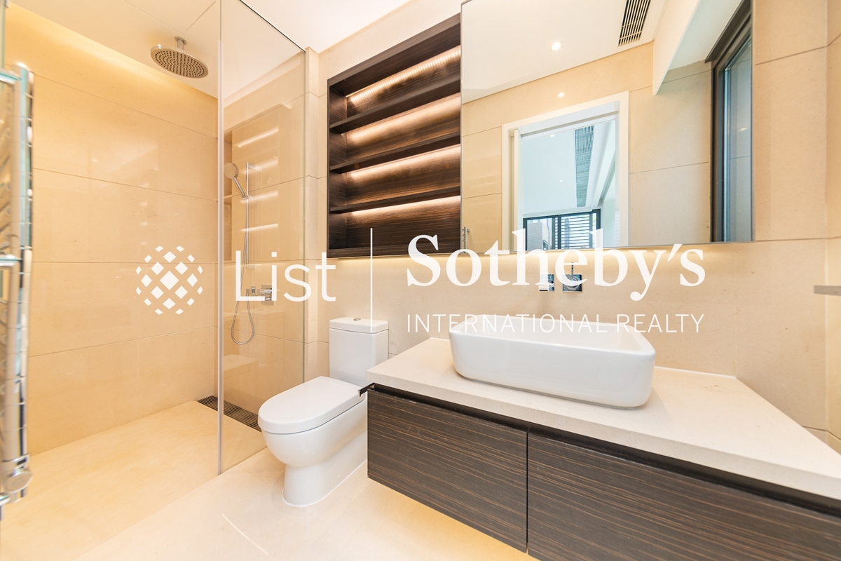 7-15 Mount Kellett Road 加列山道7-15號 | Fifth En-suite Bathroom