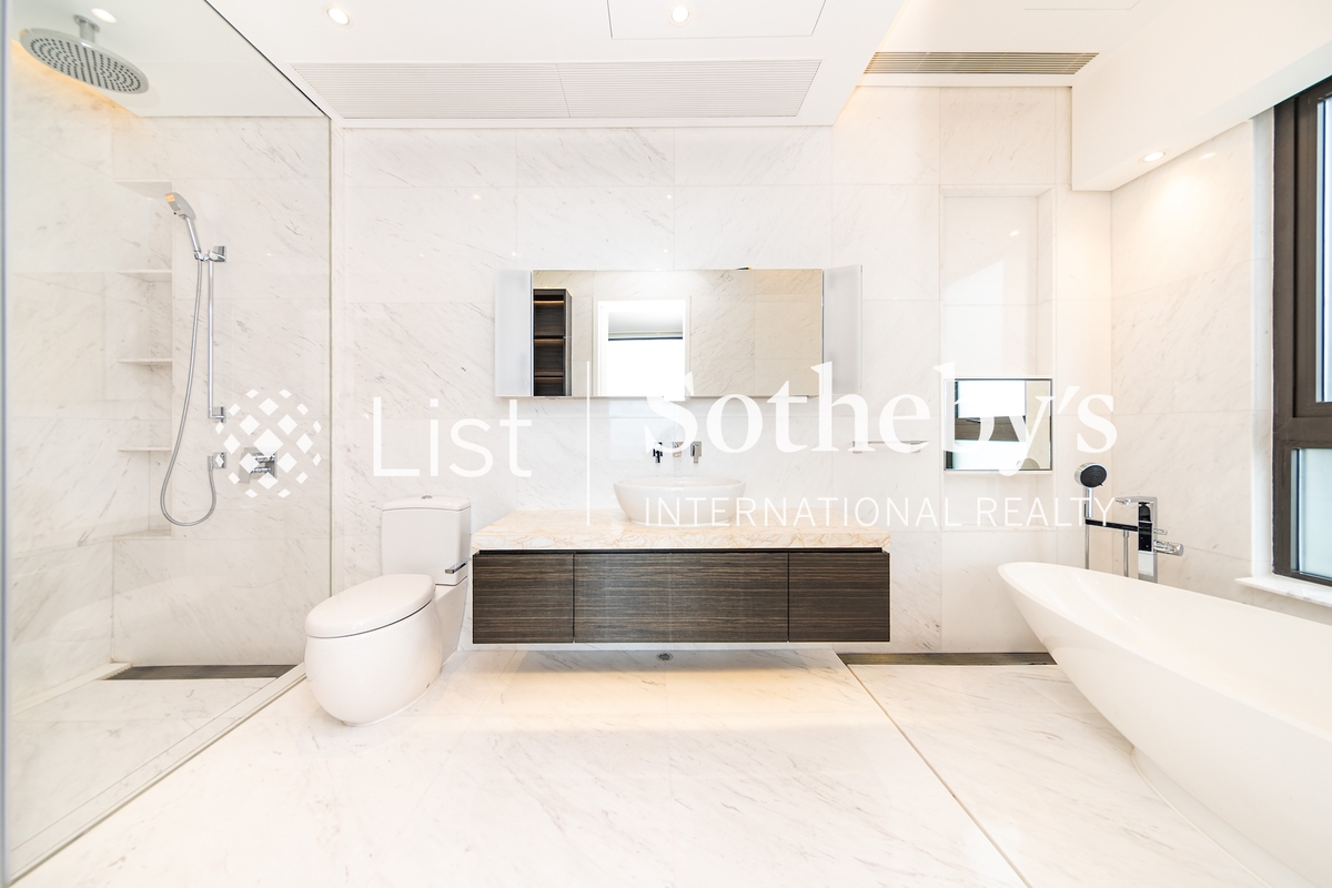 7-15 Mount Kellett Road 加列山道7-15號 | Master Bathroom 1