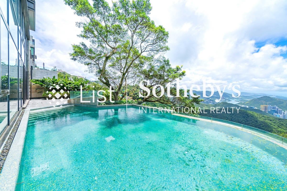 7-15 Mount Kellett Road 加列山道7-15號 | Private Swimming Pool off Living and Dining Room