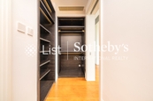 7-15 Mount Kellett Road 加列山道7-15號 | Walk-in Closet in Sixth Bedroom 