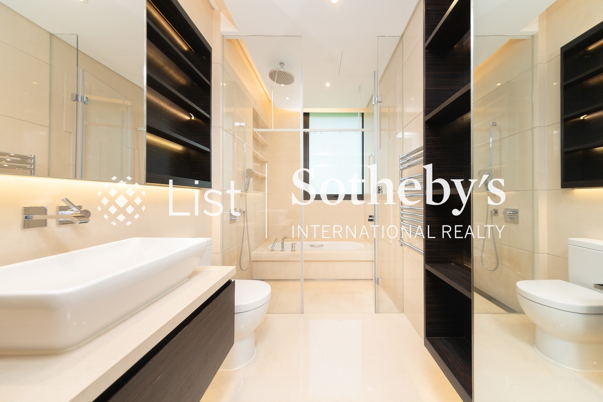 7-15 Mount Kellett Road 加列山道7-15號 | Sixth En-suite Bathroom
