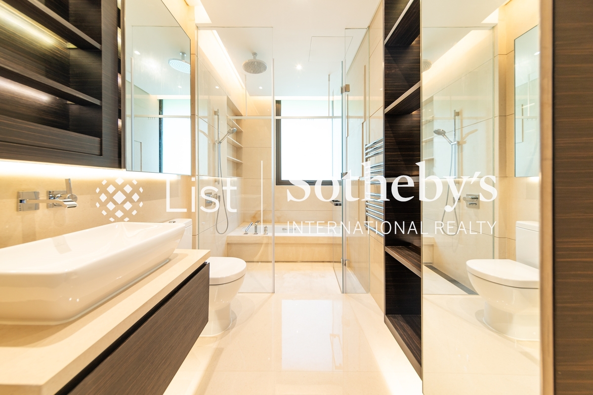 7-15 Mount Kellett Road 加列山道7-15號 | Tenth En-suite Bathroom