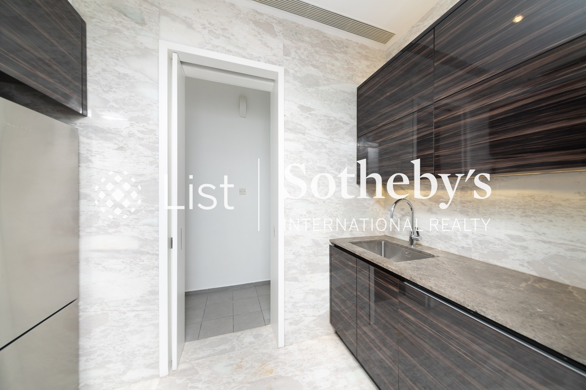 7-15 Mount Kellett Road 加列山道7-15號 | Pantry on Top Floor 