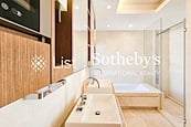 The Altitude 紀雲峰 | Master Bathroom