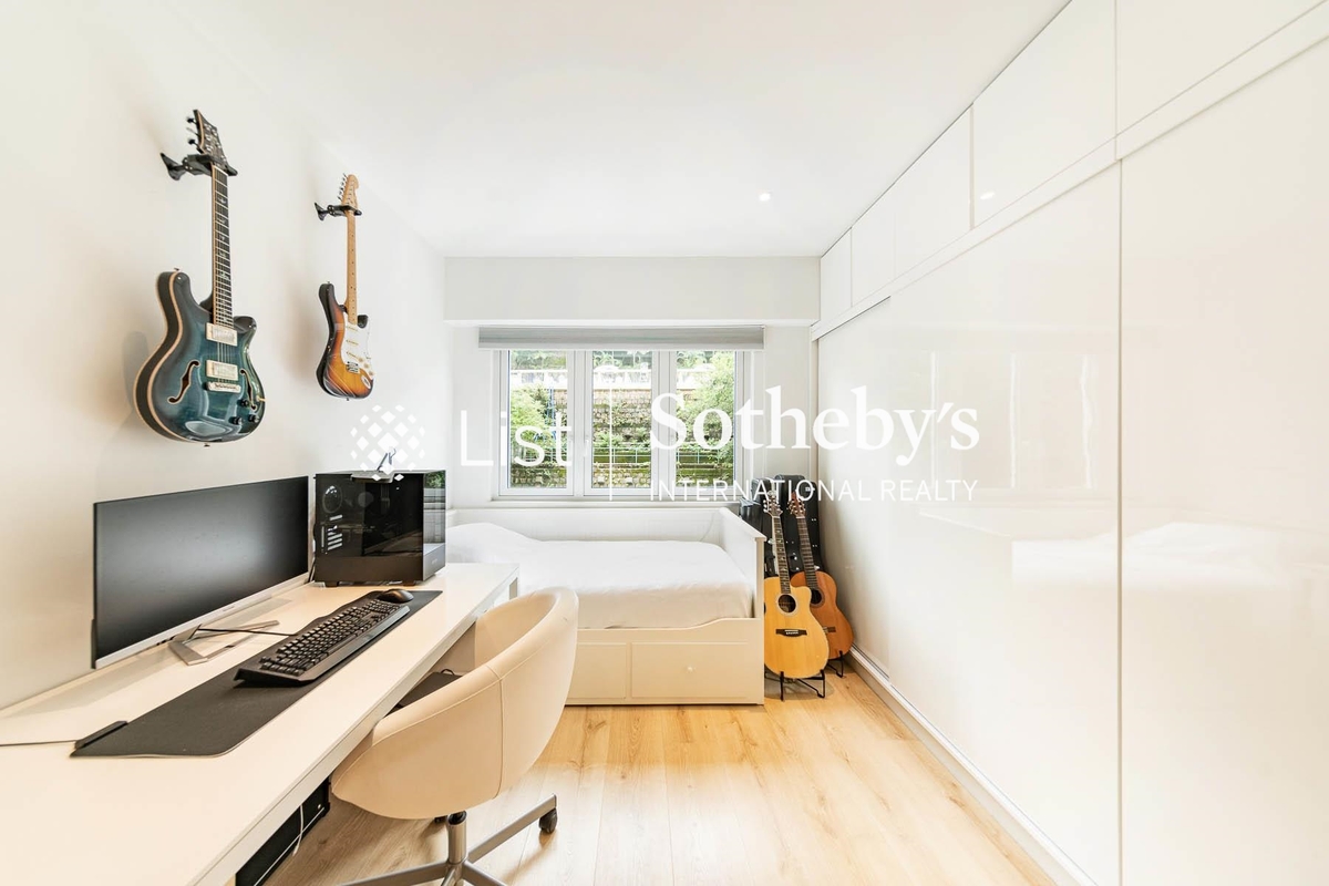 Realty Gardens 聯邦花園 | Second Bedroom