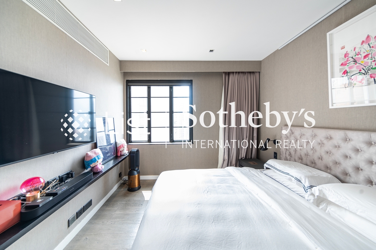 Merry Court 美麗閣 | Master Bedroom