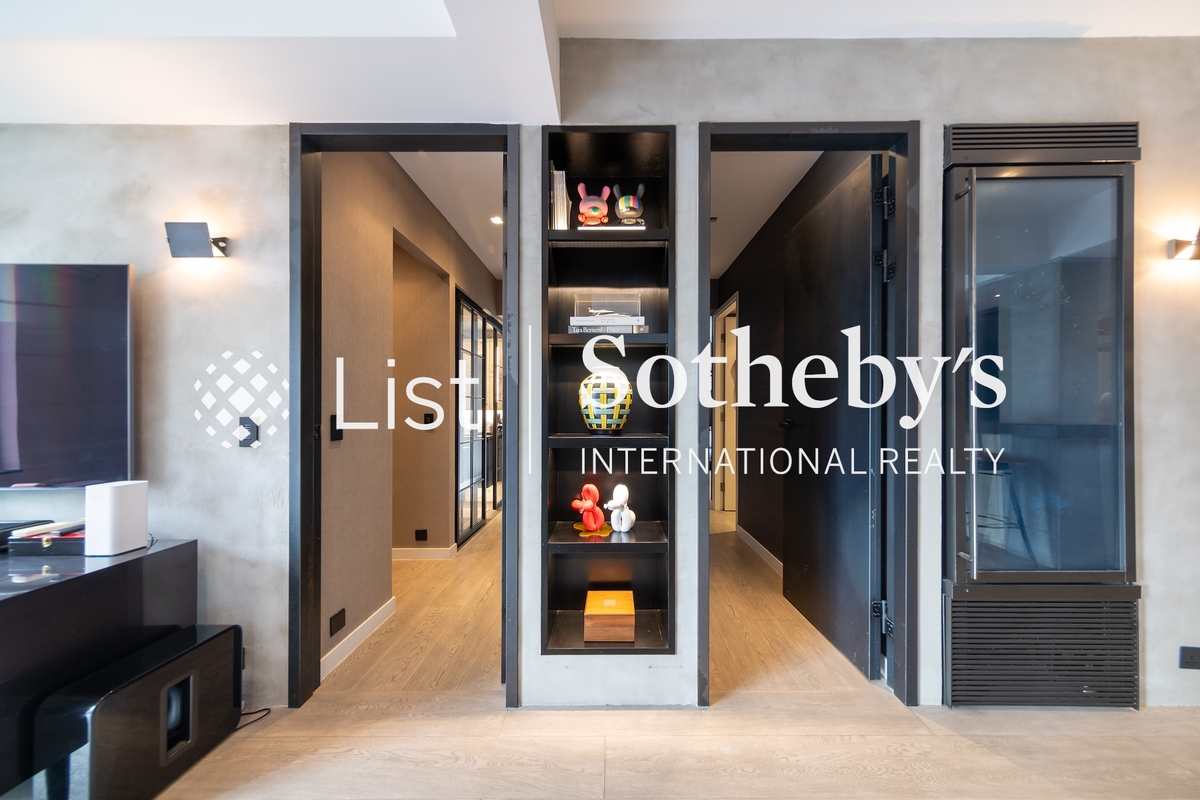 Merry Court 美麗閣 | Living and Dining Room